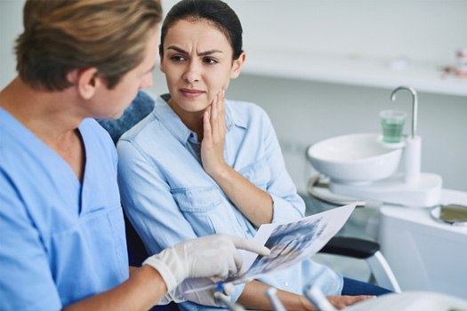 Patient in Argyle in pain due to dental emergency