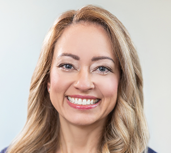 Registered dentla hygienist Kindra